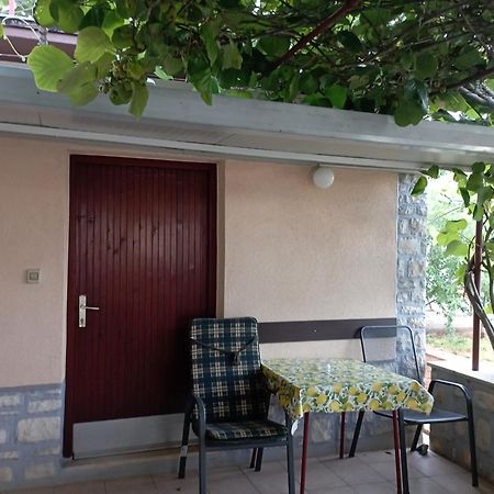 Apartman Sunce 乌马格 外观 照片