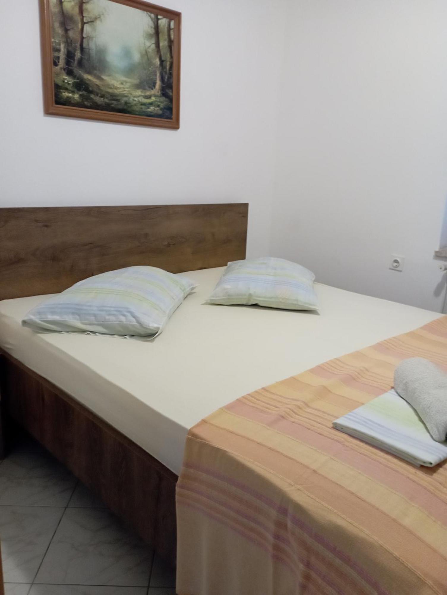Apartman Sunce 乌马格 外观 照片
