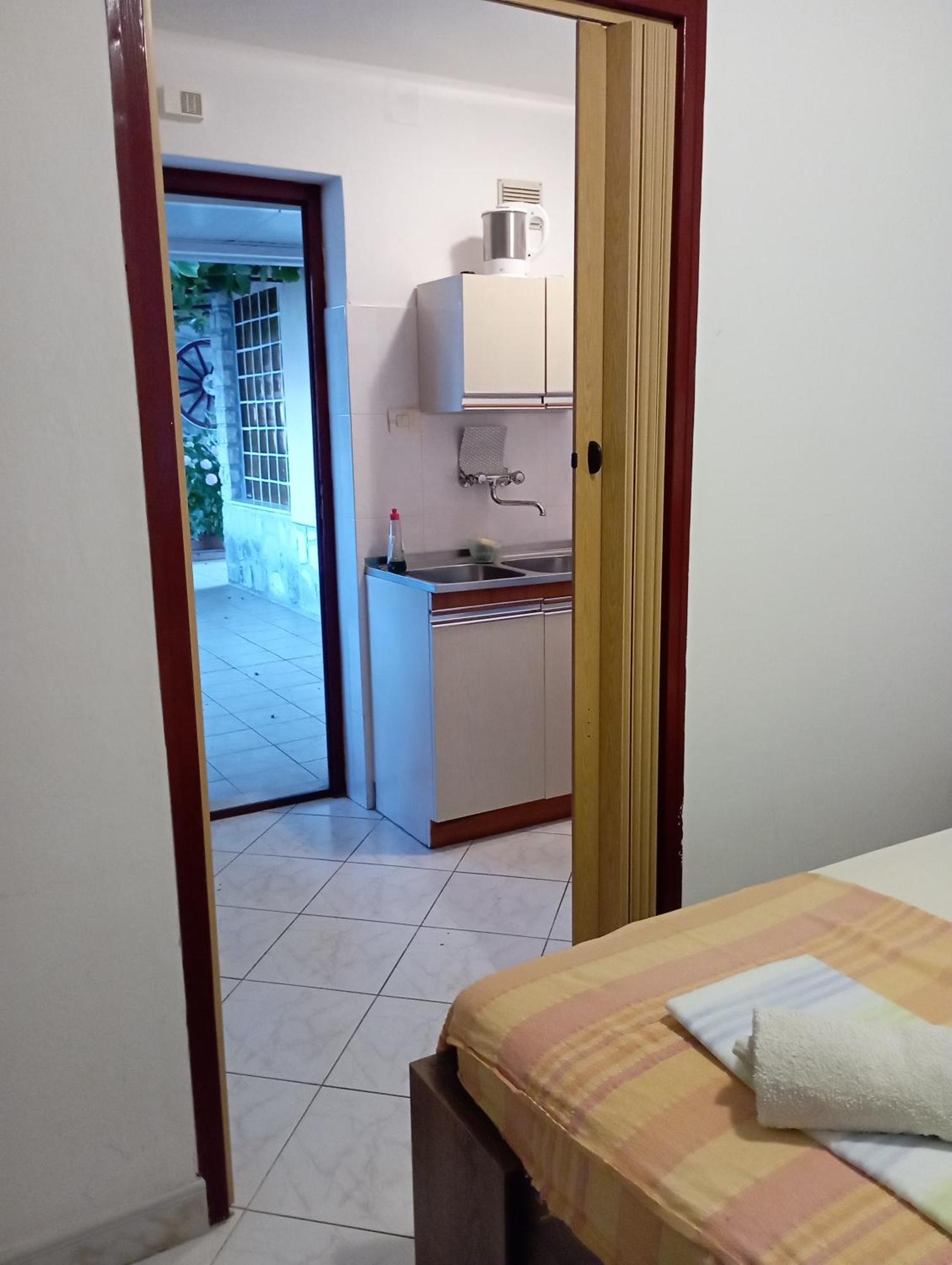 Apartman Sunce 乌马格 外观 照片