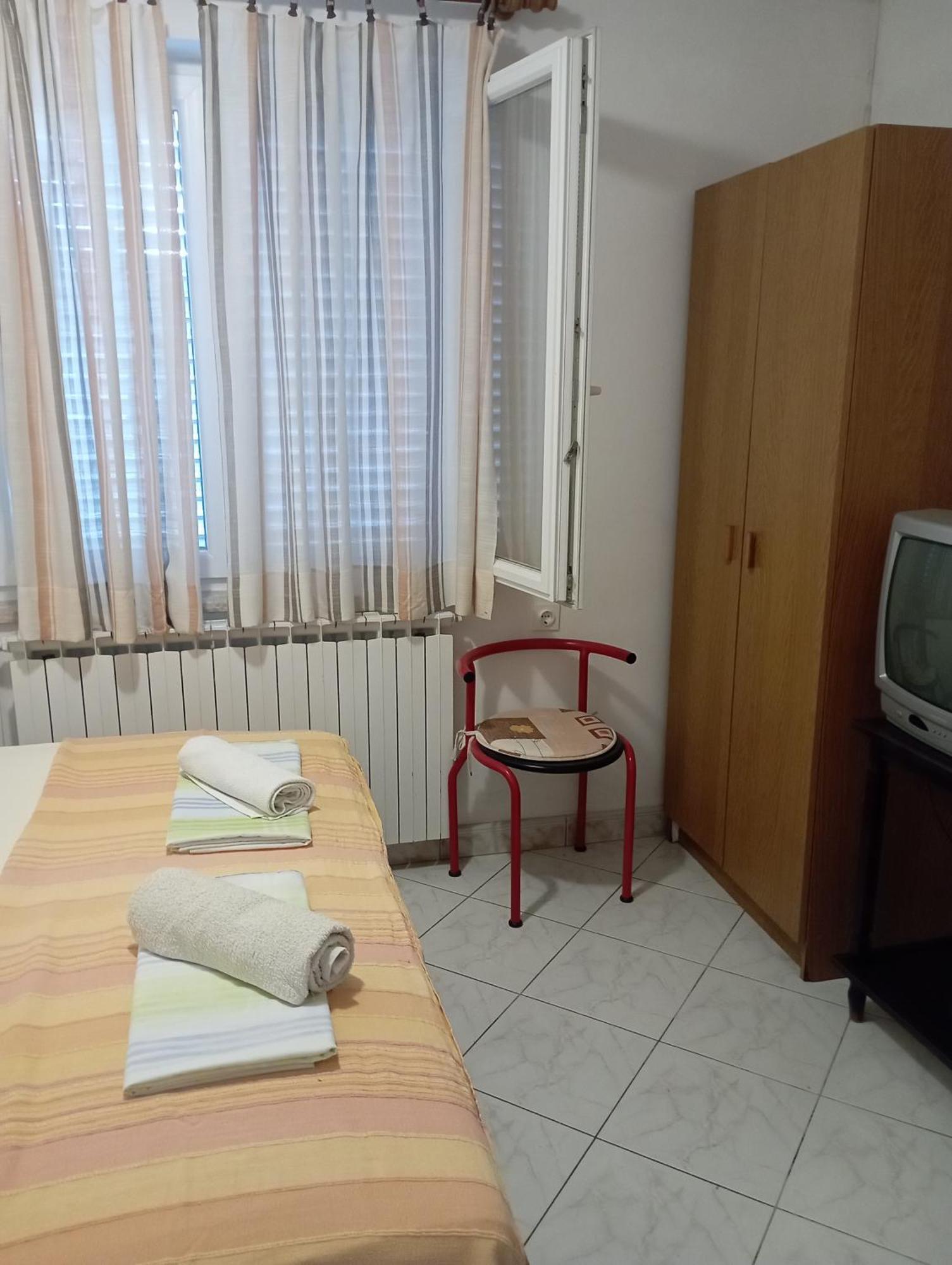 Apartman Sunce 乌马格 外观 照片