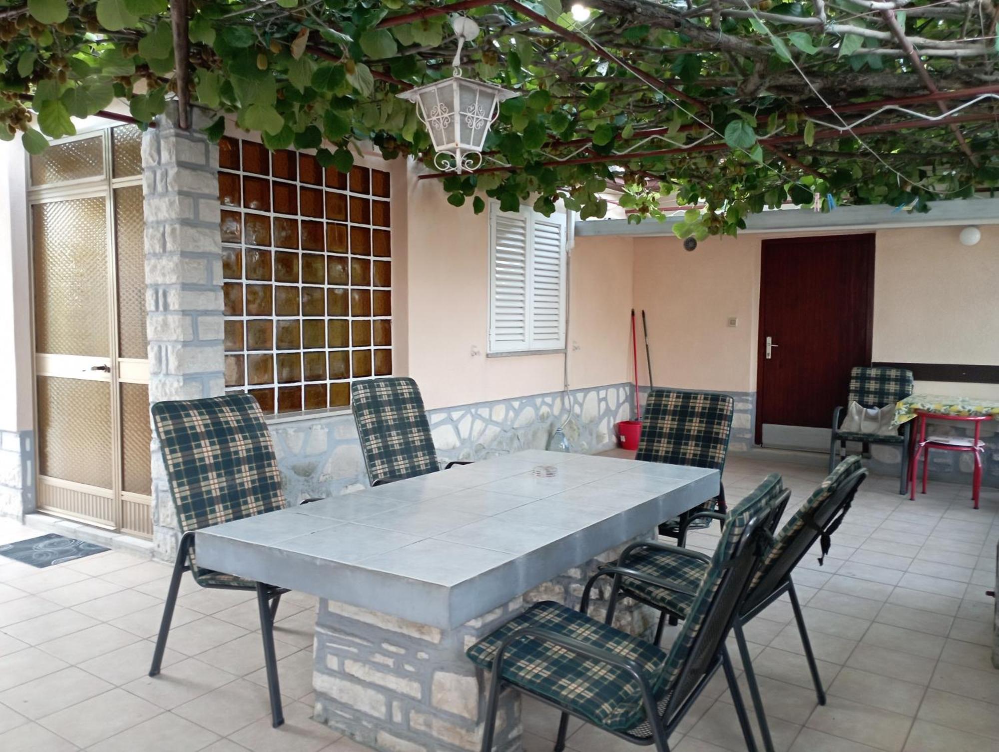 Apartman Sunce 乌马格 外观 照片