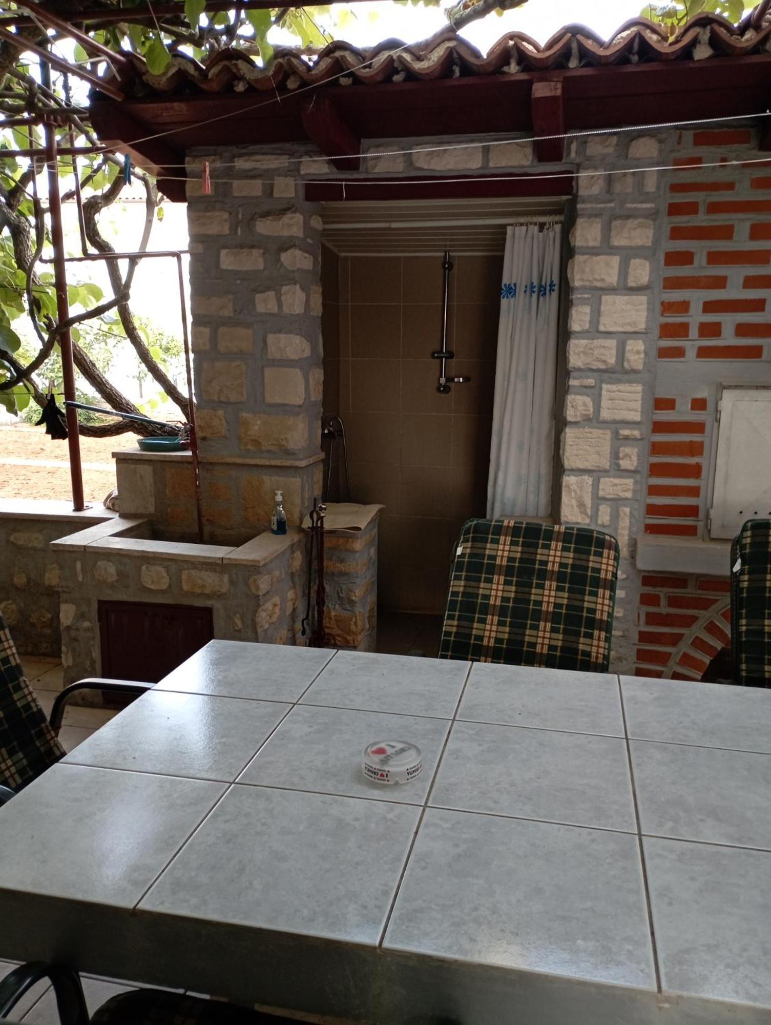Apartman Sunce 乌马格 外观 照片